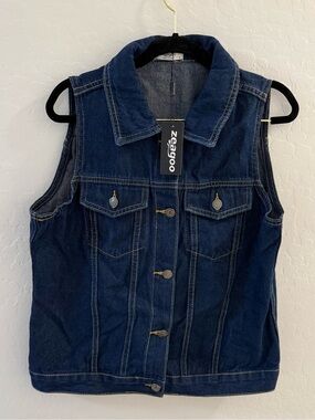 Classic Jean Denim Button Up Vest NWT Everyday Essential